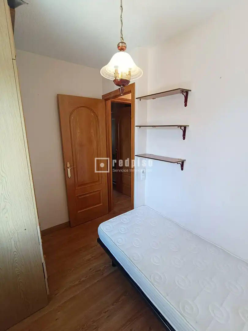 Habitación de Piso de alquiler en Madrid con Calefacción, Jardín privado y Terraza