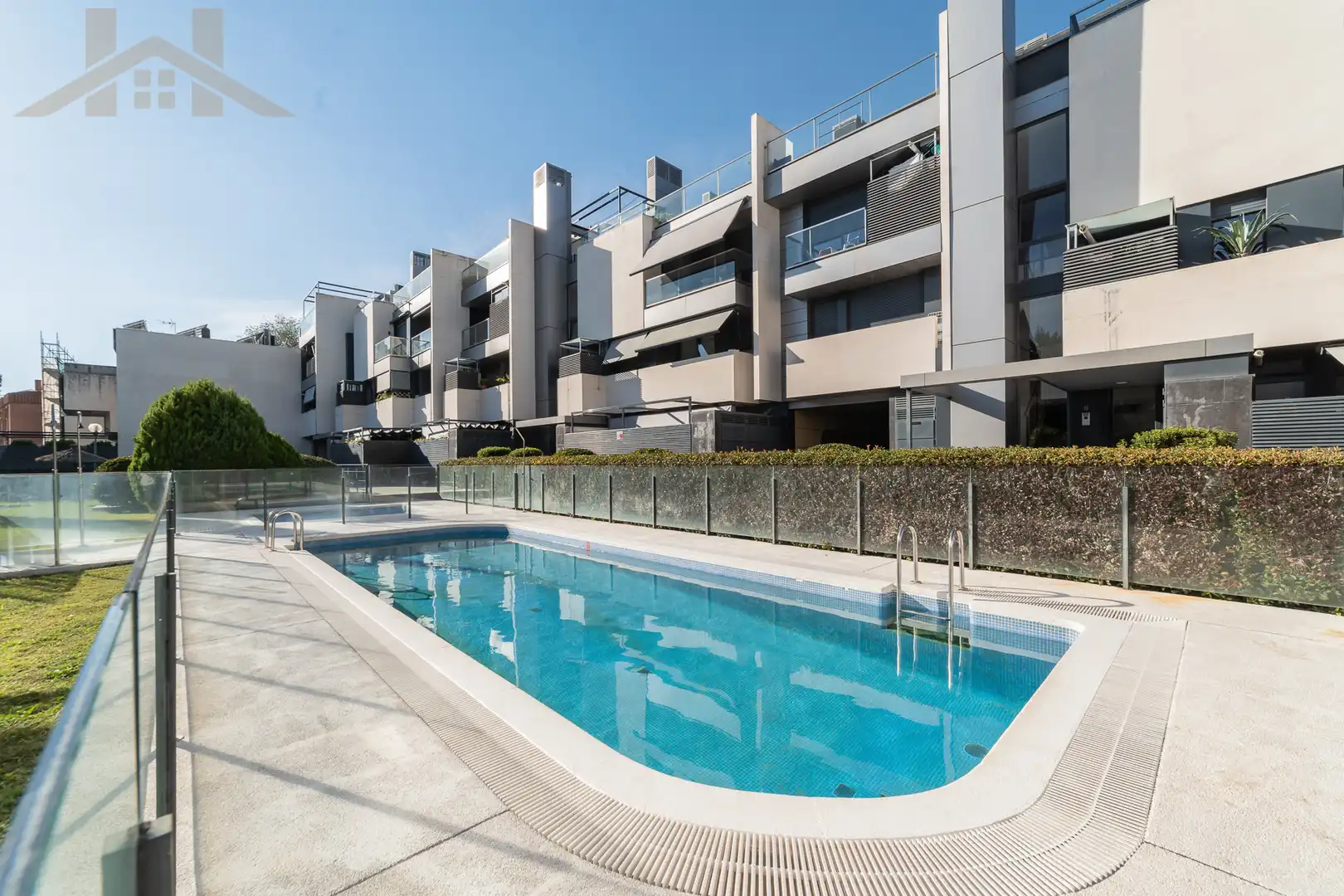 Pis amb piscina en venda a Calle de Arcos de la Frontera