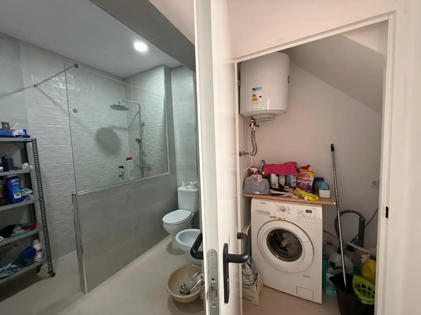 Badezimmer von Gebäude zum Verkauf in Utrera