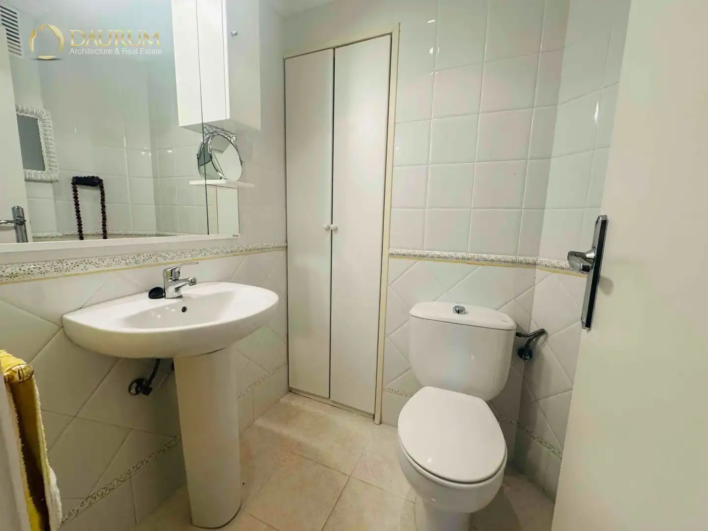 Baño de Piso en venta en Sevilla con Aire acondicionado y Terraza