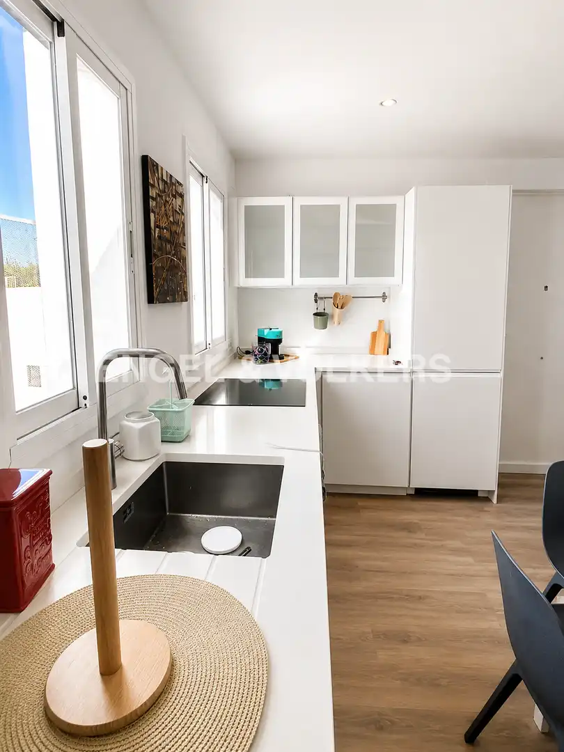 Cocina de Ático de alquiler en Barcelona con Aire acondicionado, Calefacción y Parquet