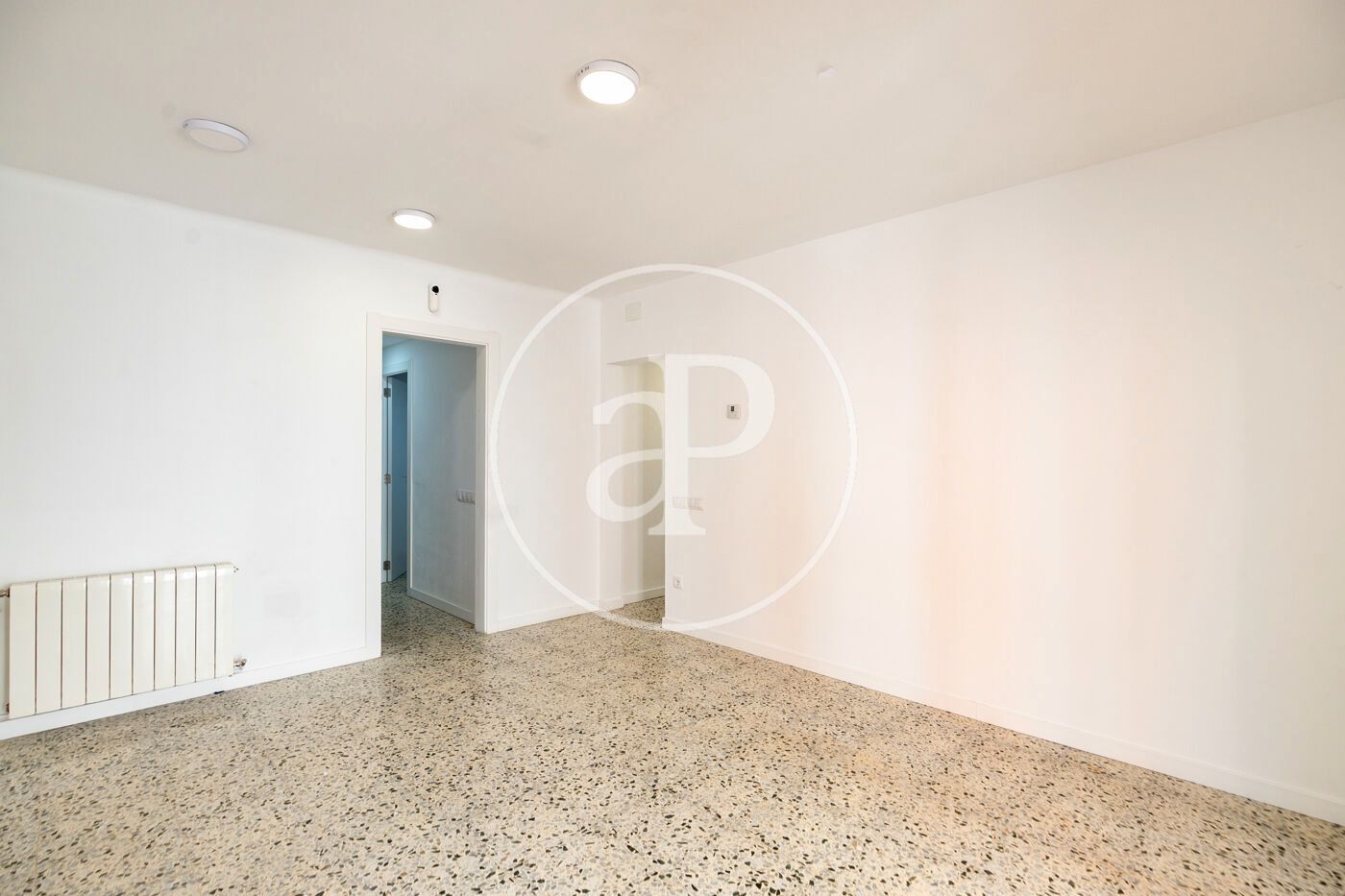 Flat for sale in  Barcelona Capital  with Heating and Balcony
