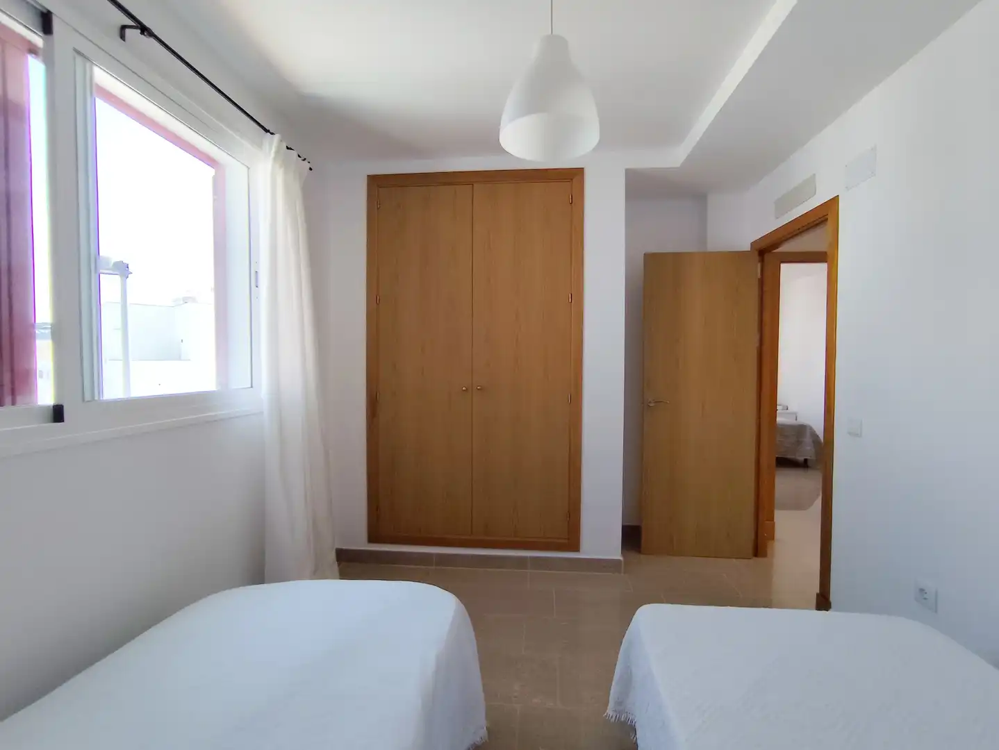 Habitación de Casa o chalet de alquiler en Sanlúcar de Barrameda con Terraza, Piscina y Amueblado