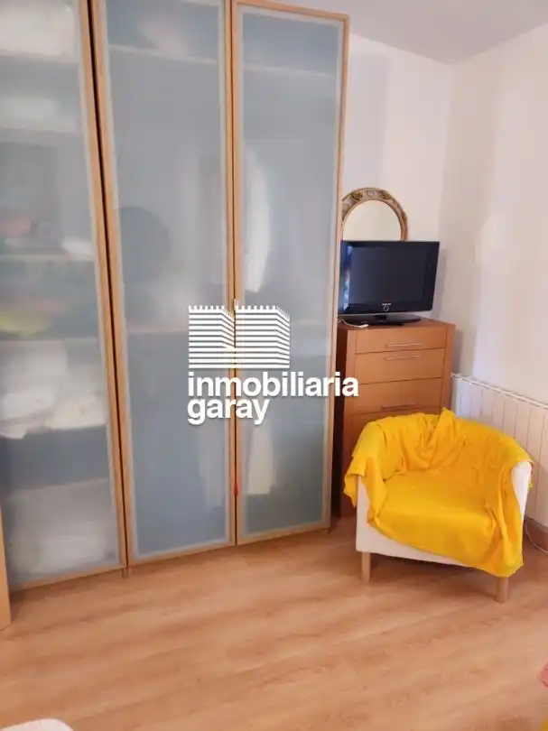 Habitación de Dúplex en venta en Villarcayo de Merindad de Castilla la Vieja con Calefacción