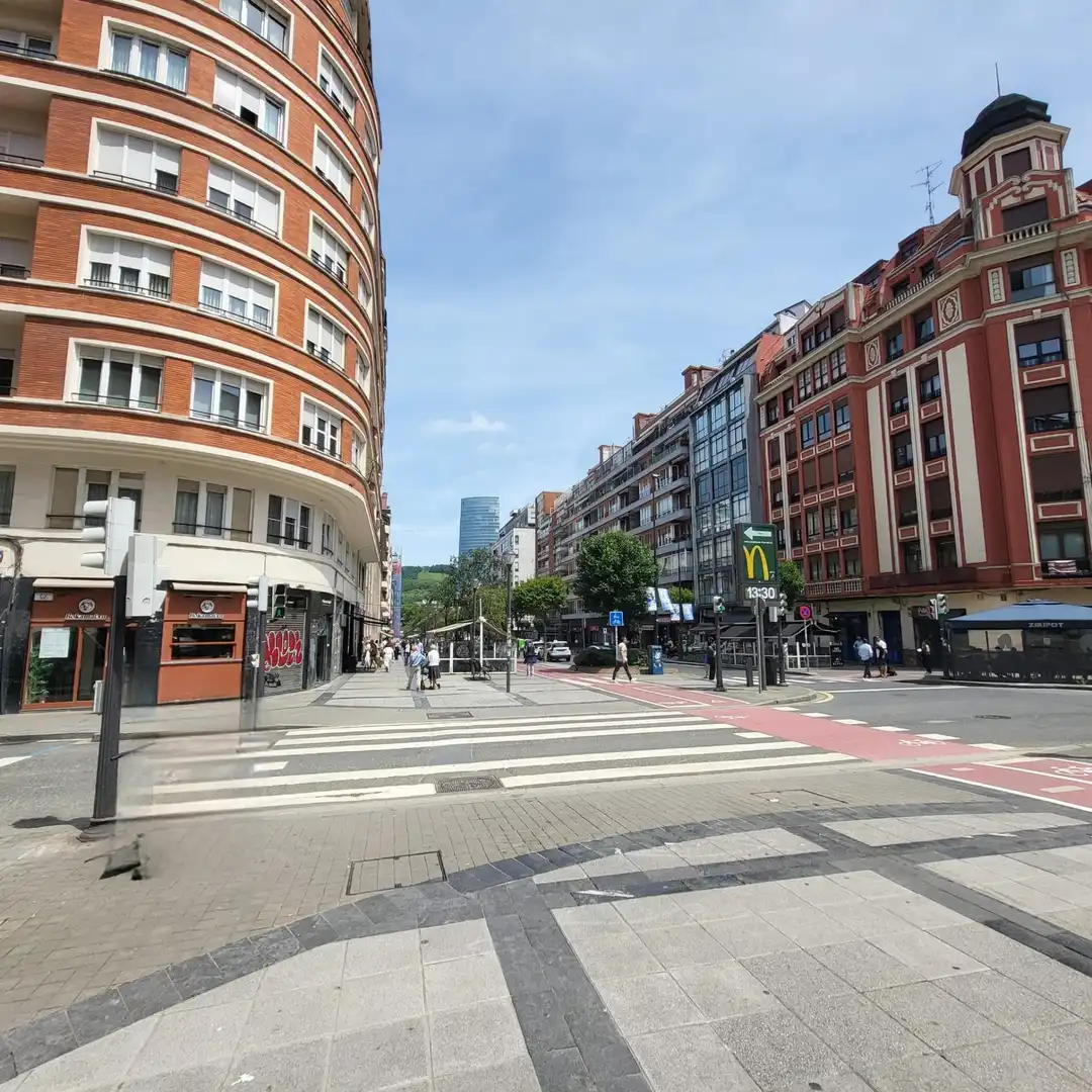 Vista exterior de Piso en venta en Bilbao  con Calefacción y Trastero