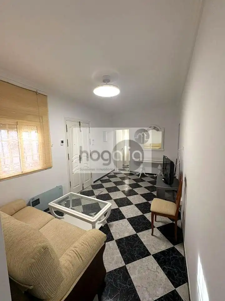 Dormitori de Casa o xalet de lloguer en Sevilla amb Aire condicionat, Terrassa i Traster