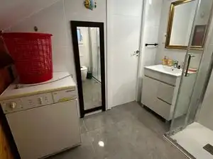 Bathroom of Attic for rent in Alcalá de Henares  with Heating, Furnished and Microwave