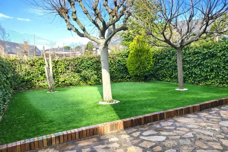 Jardí de Casa adosada en venda en Valdemanco amb Calefacció, Jardí privat i Terrassa