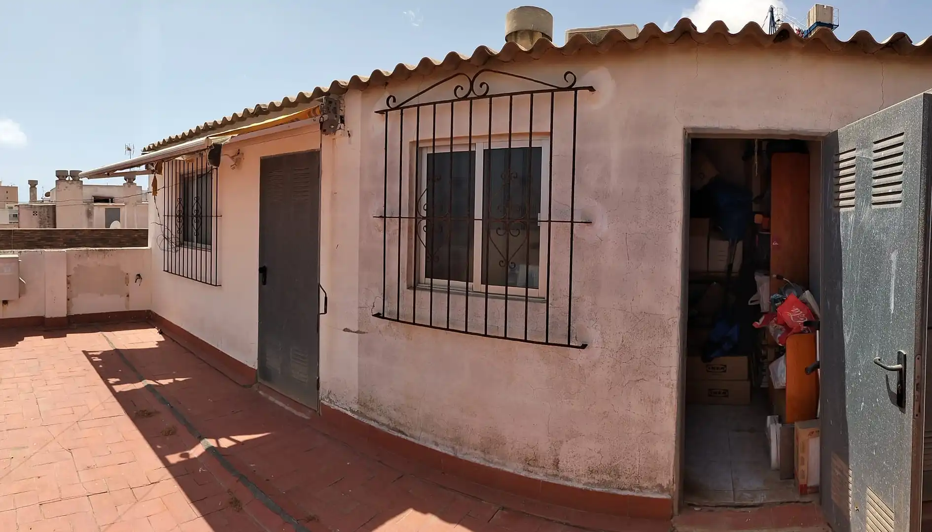 Außenansicht von Wohnungen zum Verkauf in Torrevieja mit Klimaanlage, Heizung und Terrasse