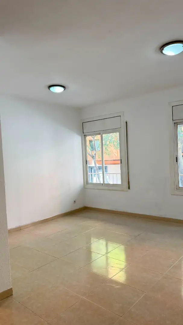 Piso con ascensor en venta en Carrer de la Indústria, imagen 9