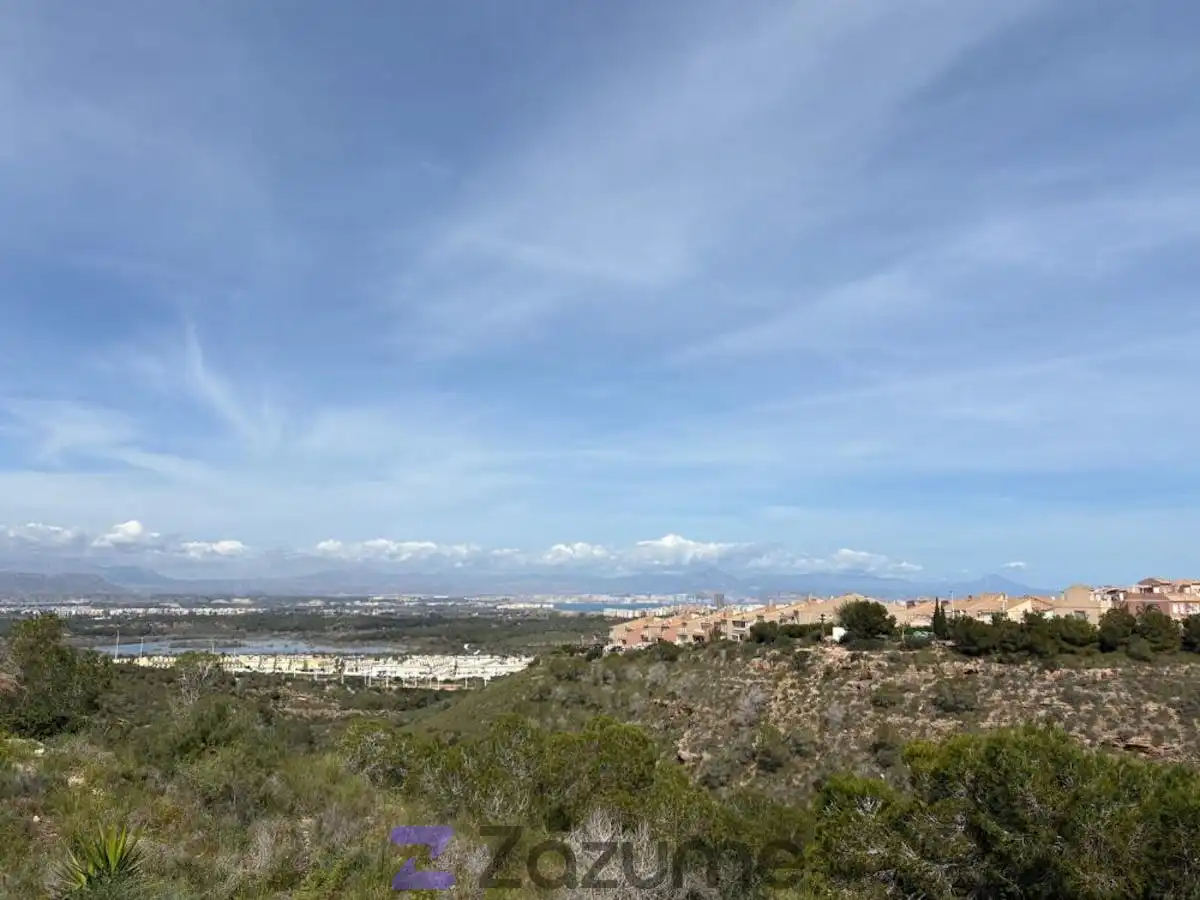 Vista exterior de Pis de lloguer en Santa Pola amb Aire condicionat, Terrassa i Traster