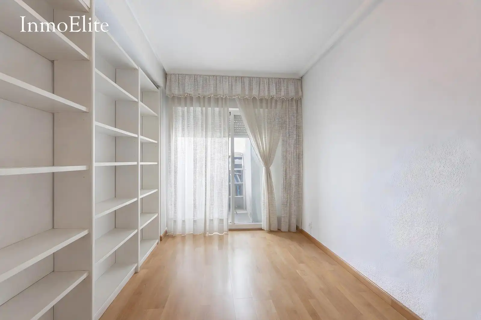 Schlafzimmer von Wohnung zum Verkauf in Madrid mit Heizung, Parkett und Terrasse