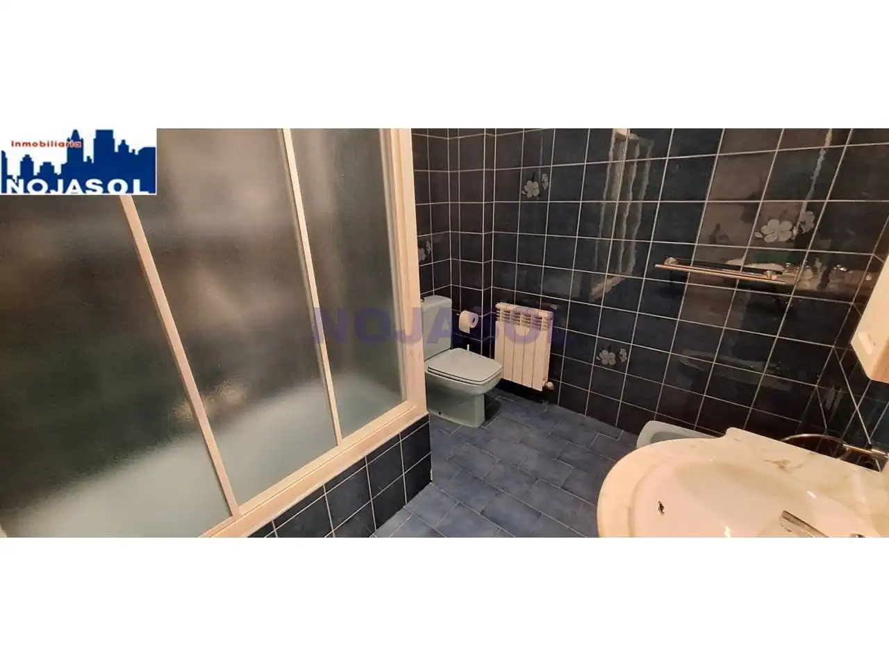 Baño de Piso de alquiler en Noja con Terraza y Amueblado