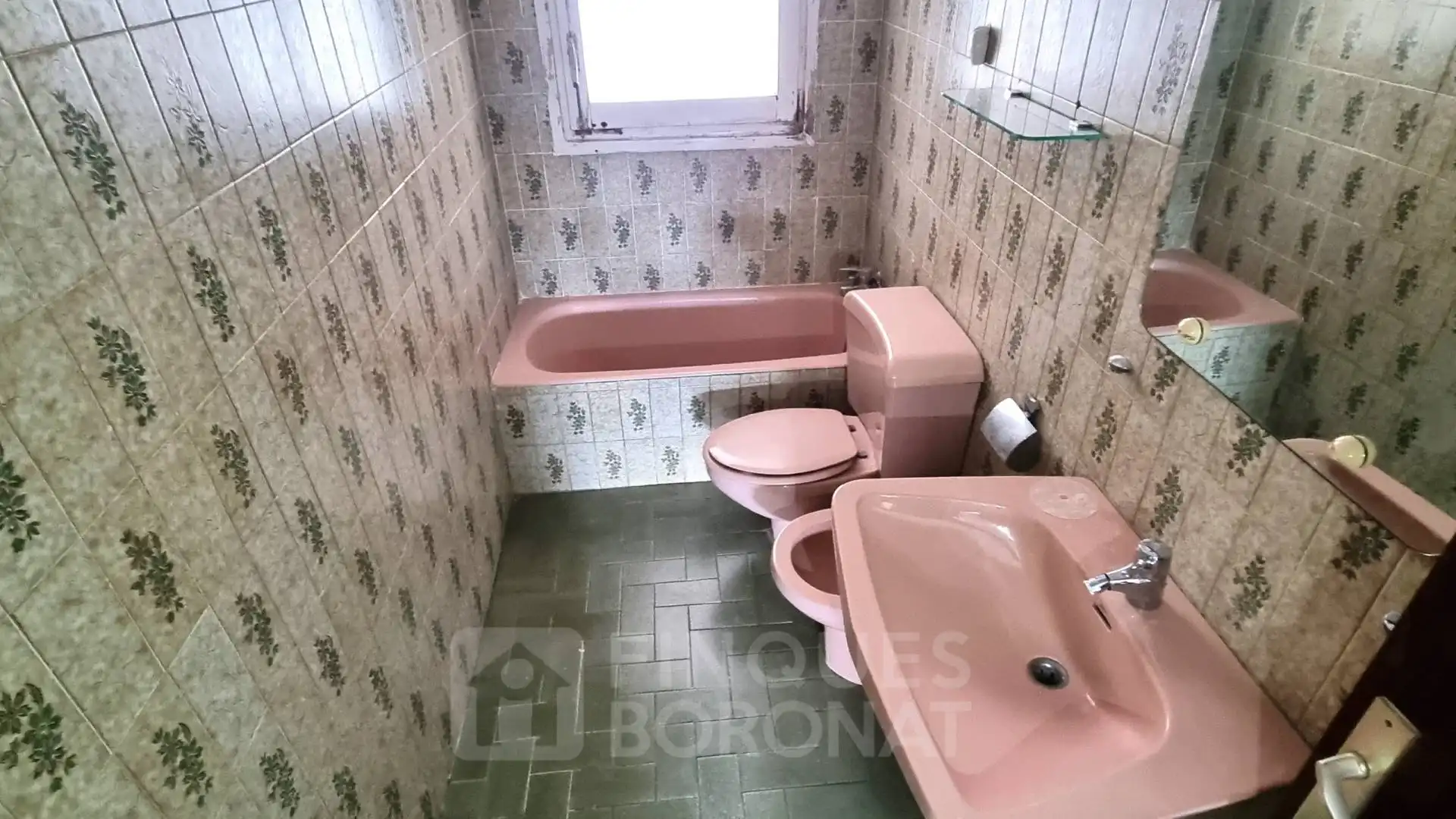 Baño de Piso en venta en Reus con Calefacción y Balcón