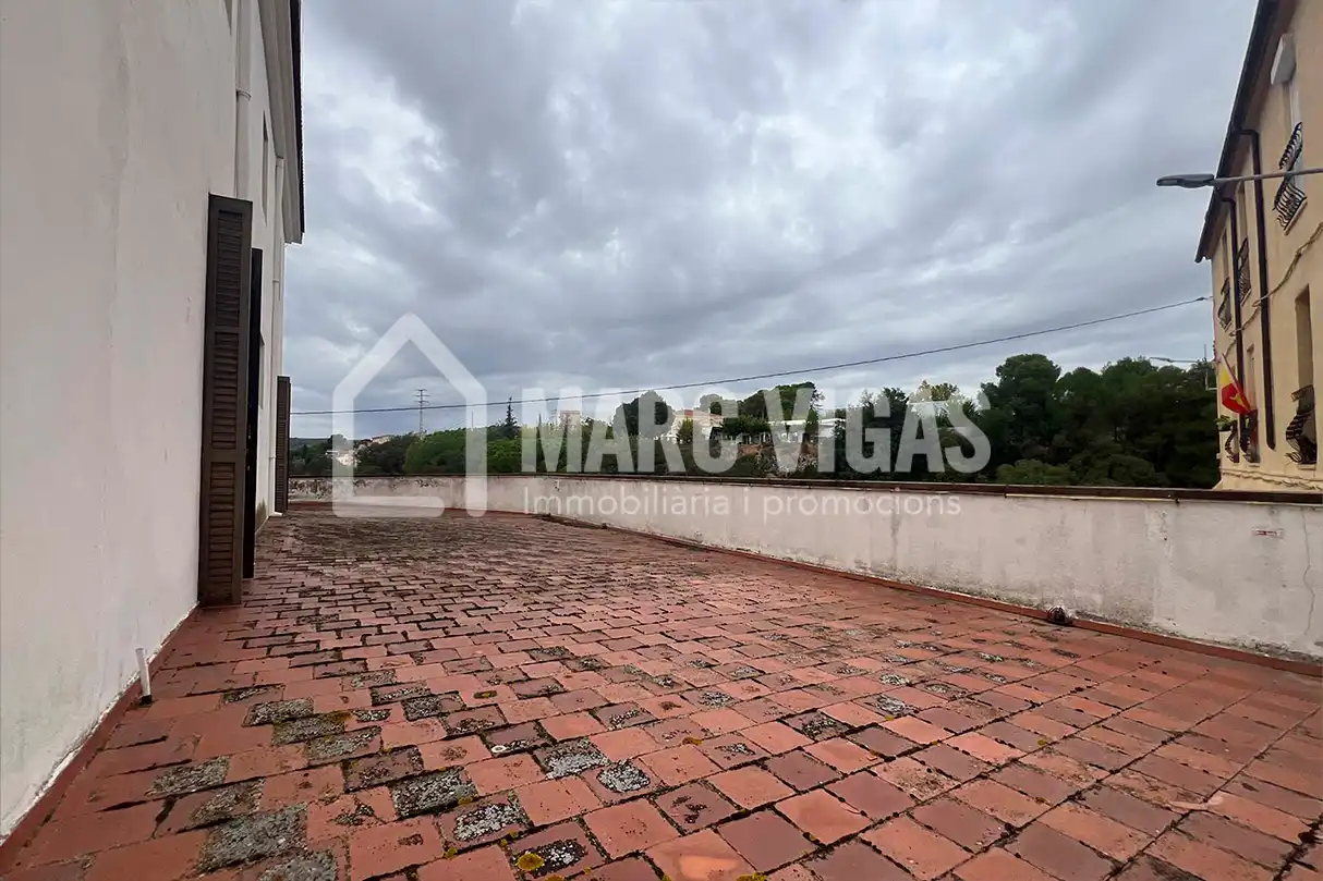 Vista exterior de Casa o chalet en venta en Torrelavit con Jardín privado, Terraza y Amueblado