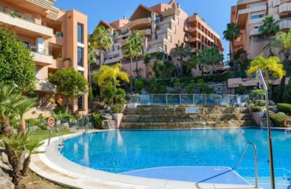 Apartament amb piscina en venda a Nueva Andalucía