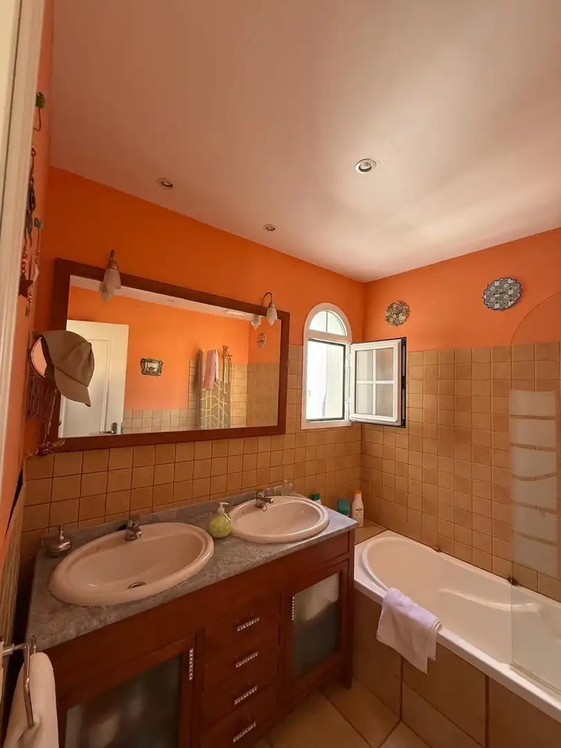 Badezimmer von Maisonette zum Verkauf in Antigua
