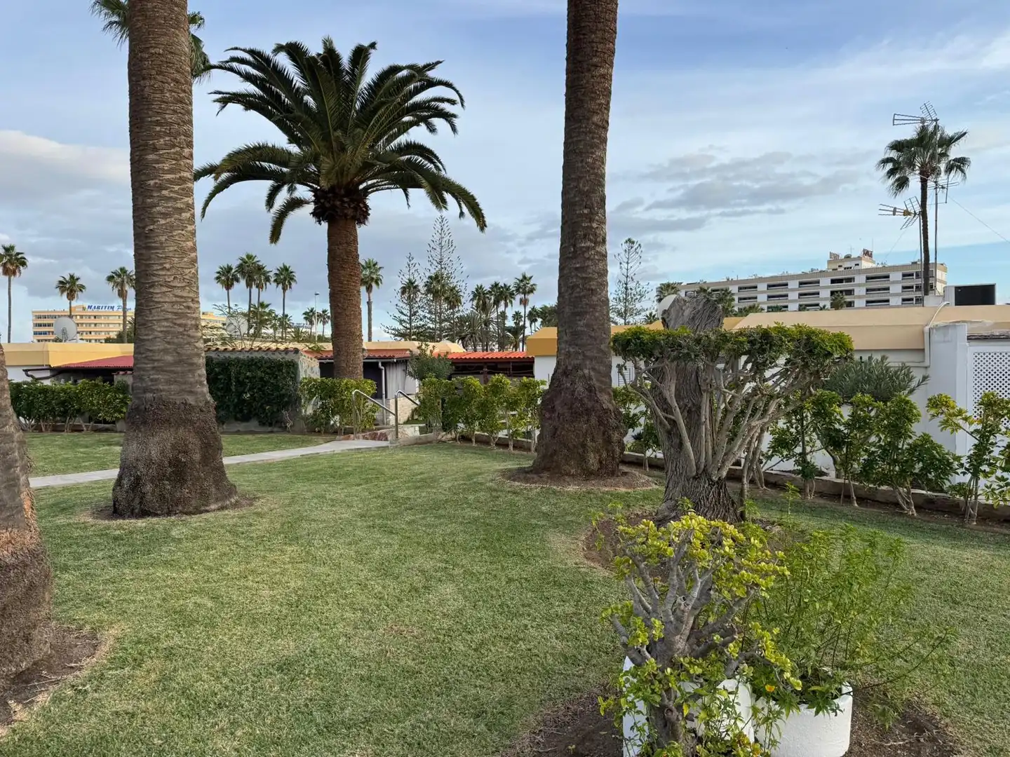 Vista exterior de Casa adosada en venta en San Bartolomé de Tirajana con Terraza, Amueblado y Horno