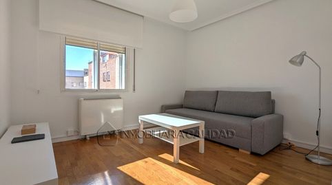 Foto 2 de Piso de alquiler en Los Vadillos - R. Sanitaria - Pozanos, Burgos Capital