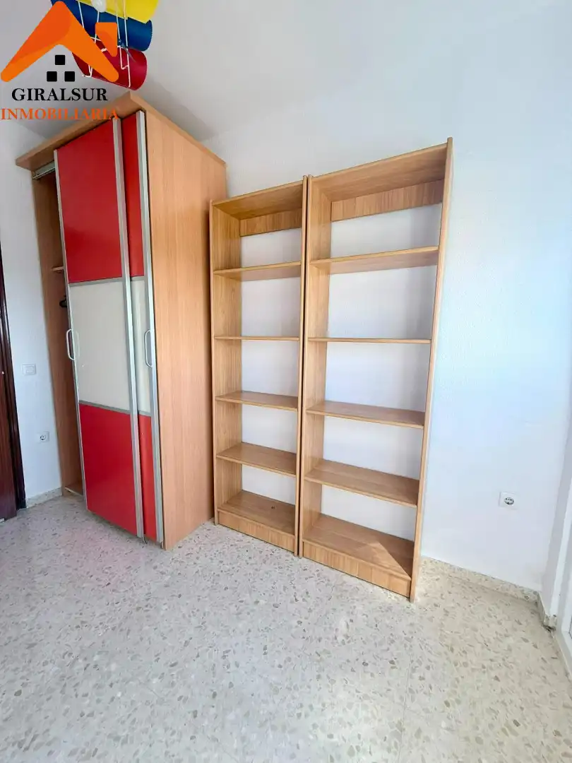 Flat for sale in Sevilla  with Air Conditioner