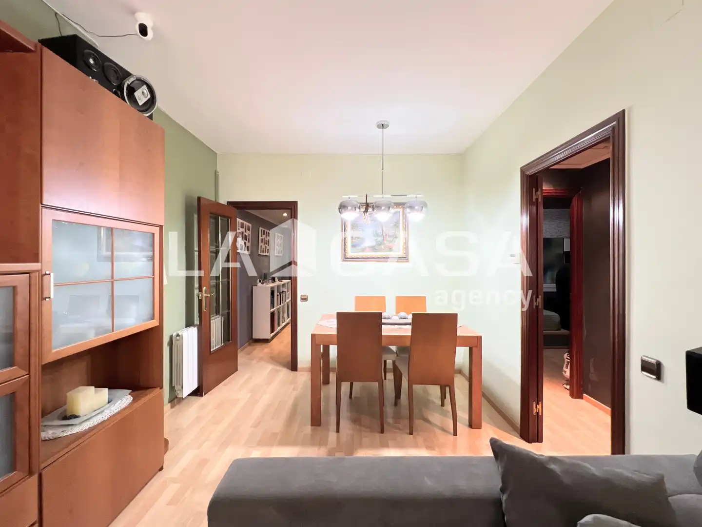 Wohnung zum Verkauf in Badalona mit Heizung, Abstellraum und Balkon