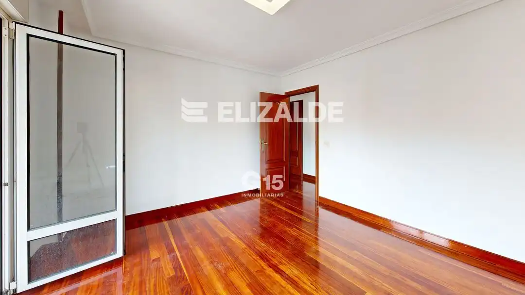 Habitación de Piso en venta en Hernani con Terraza, Trastero y Balcón