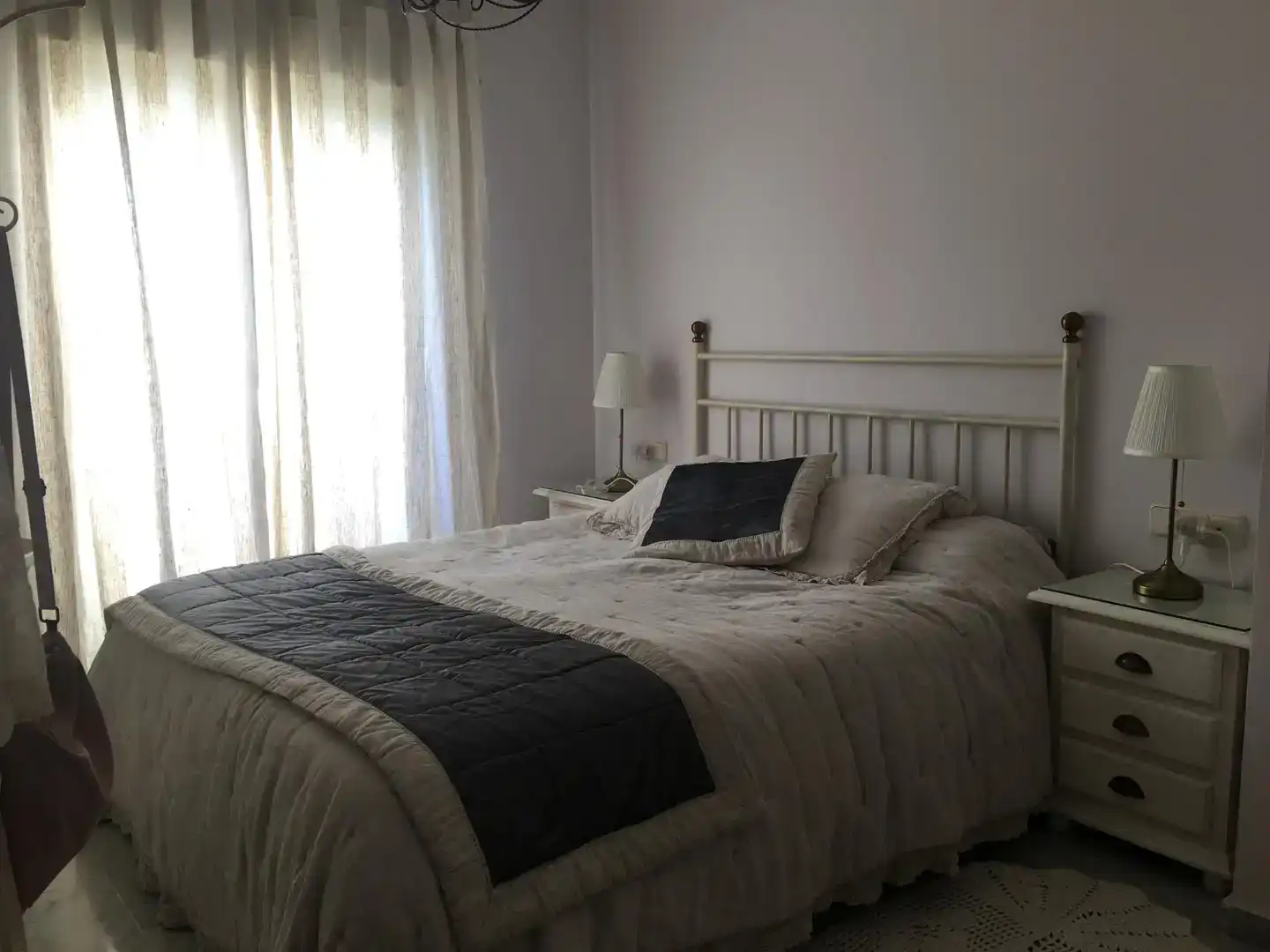 Schlafzimmer von Wohnung zur Miete in Rota mit Klimaanlage, Privatgarten und Schwimmbad