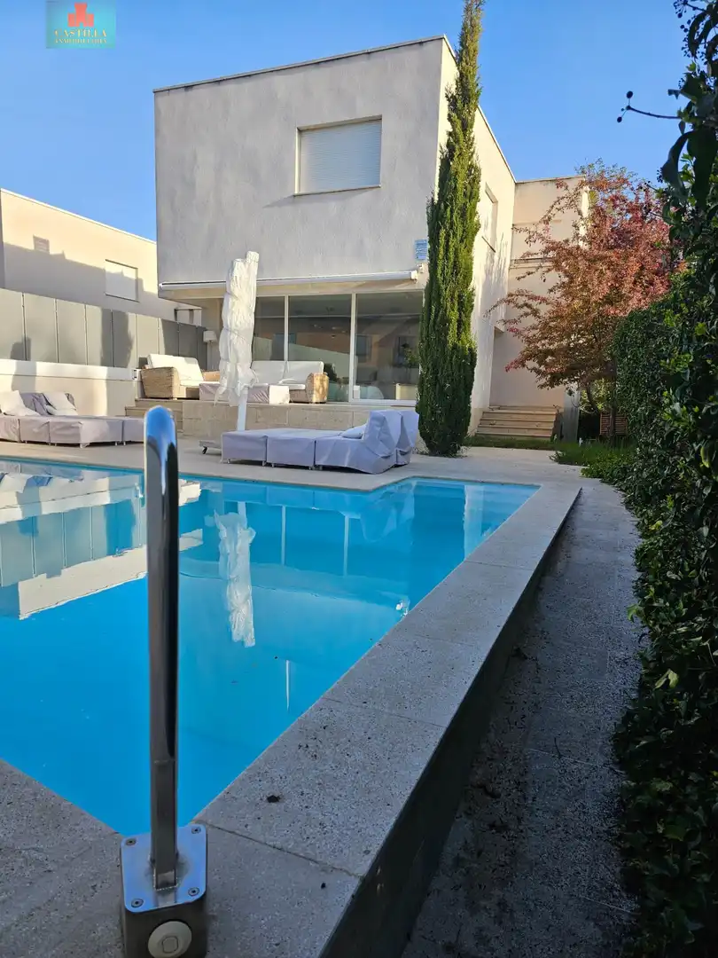 Piscina de Casa o chalet de alquiler en Ávila con Calefacción, Jardín privado y Terraza