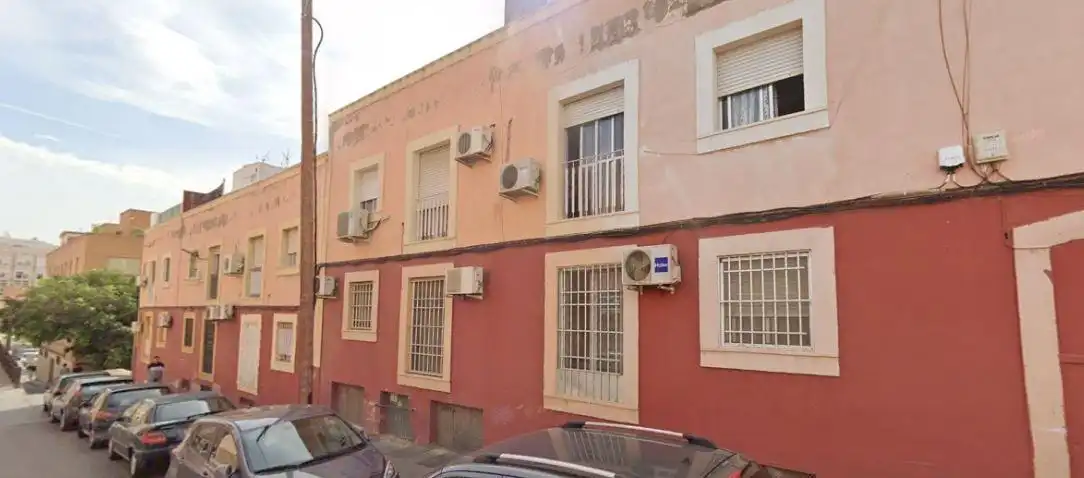 Pis en venda a Calle CL JUAN GOYTISOLO 21