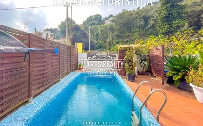 Swimming pool of House or chalet for sale in Santa Susanna  with Air Conditioner, Heating and Private garden