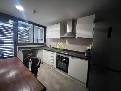 Kitchen of Flat for sale in  Valencia Capital  with Air Conditioner, Parquet flooring and Furnished