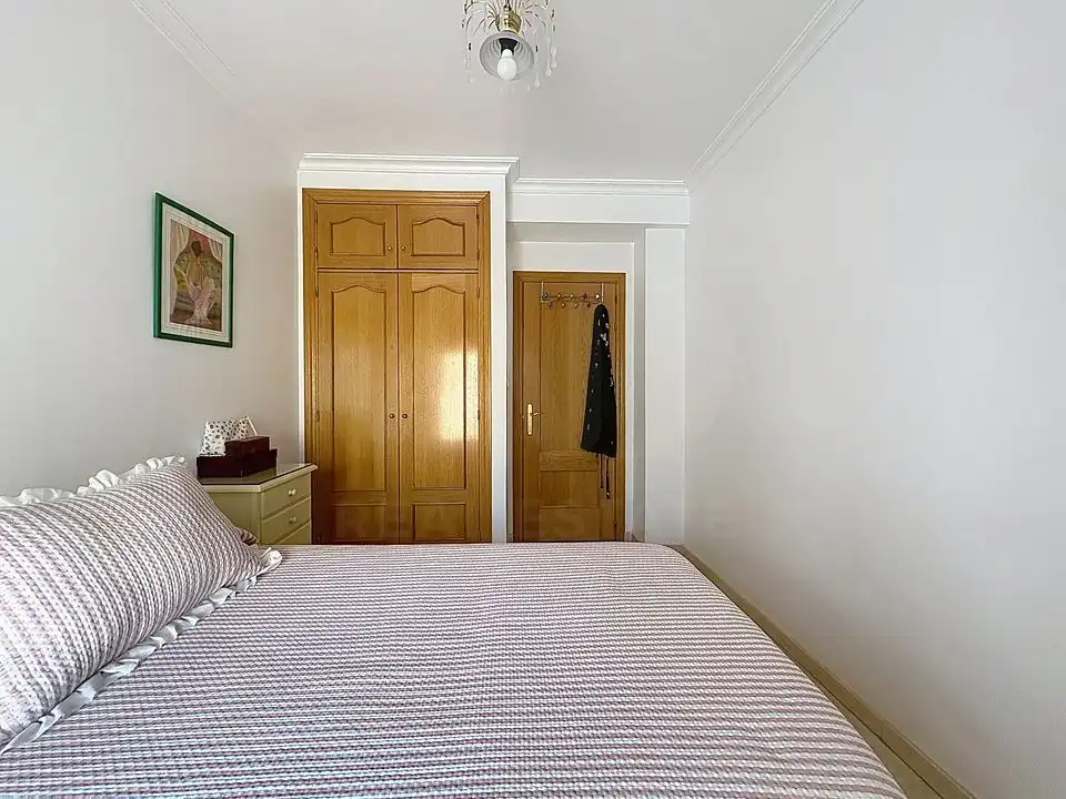 Habitación de Piso en venta en Pinos Puente con Aire acondicionado y Calefacción