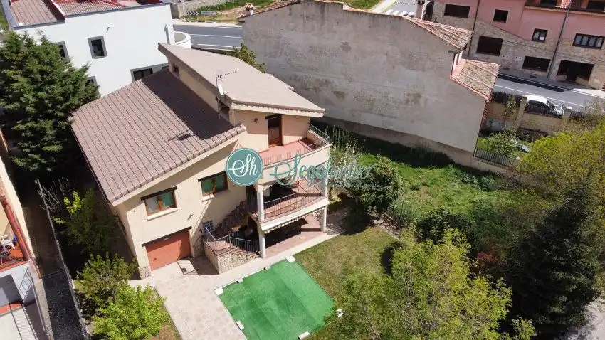 Vista exterior de Casa o chalet en venta en San Cristóbal de Segovia con Calefacción, Jardín privado y Terraza