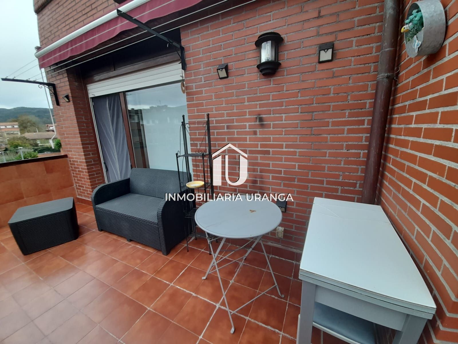 Vista exterior de Pis en venda en Guriezo amb Calefacció, Terrassa i Traster