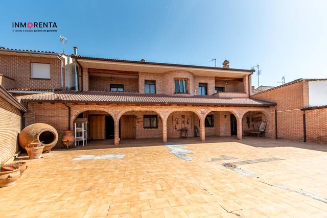 Casa adosada en Venta en Calle REAL en La Mata