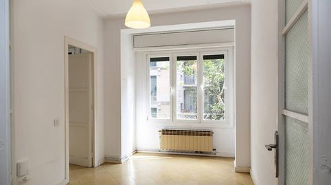 Foto 2 de Piso en venta en Calle Casanova, Sant Antoni, Barcelona Capital