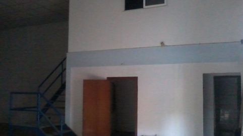 Foto 3 von Fabrikhallen zur Miete in Palmete, Sevilla Capital