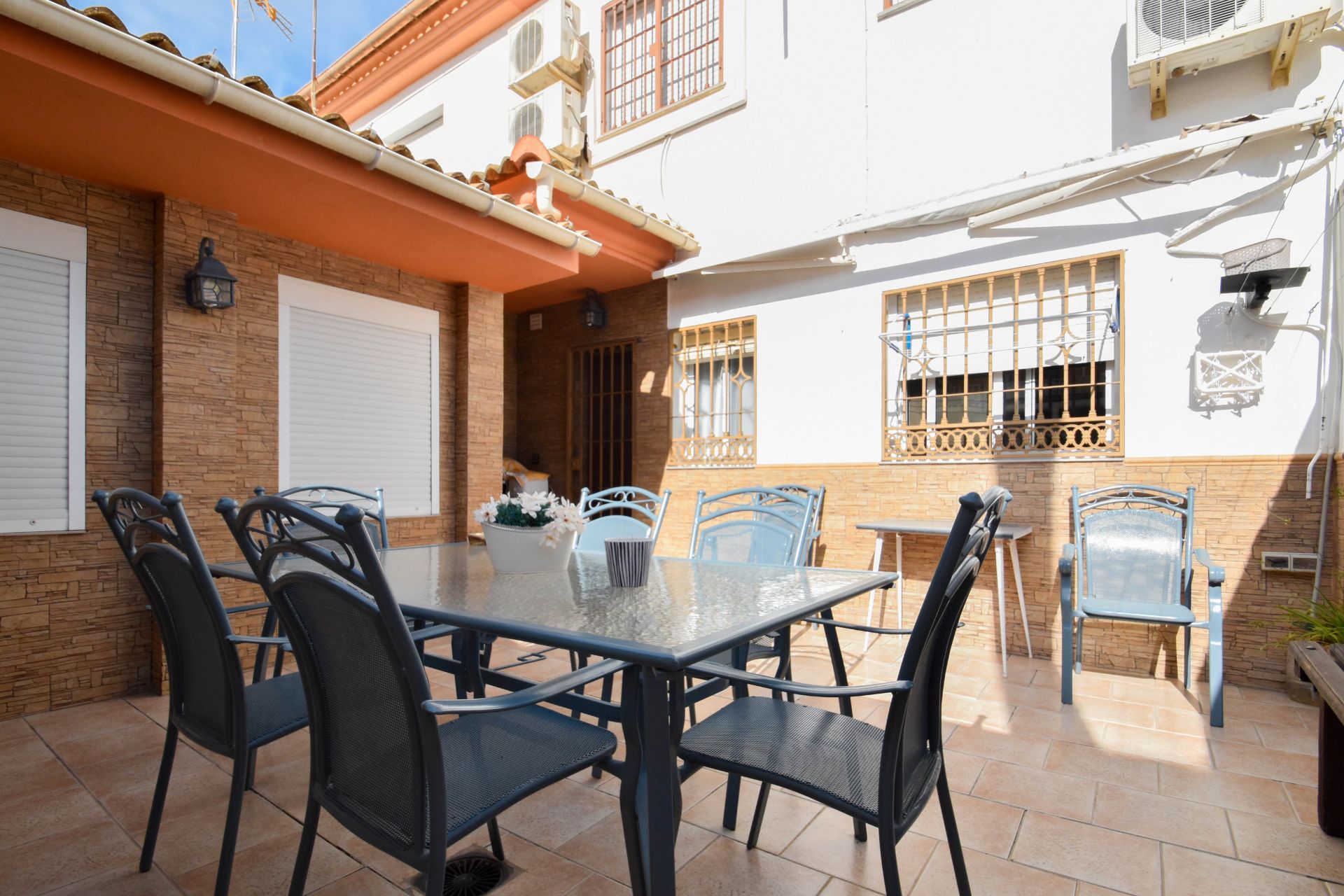 Terrassa de Casa adosada en venda en Peligros amb Aire condicionat i Calefacció