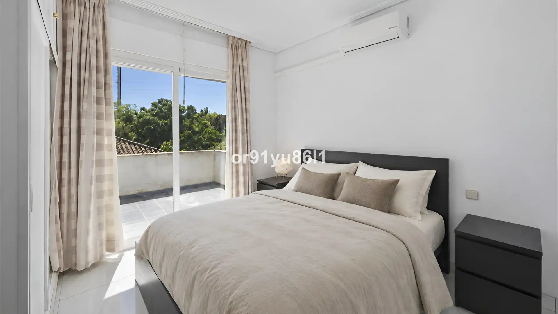 Casa con piscina en venta en Milla de Oro, imagen 16