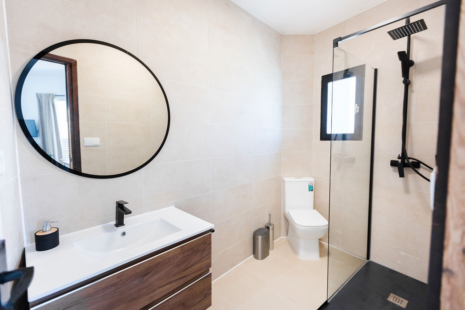 Bathroom of Apartment for sale in Calpe / Calp  with Air Conditioner, Terrace and Washing machine