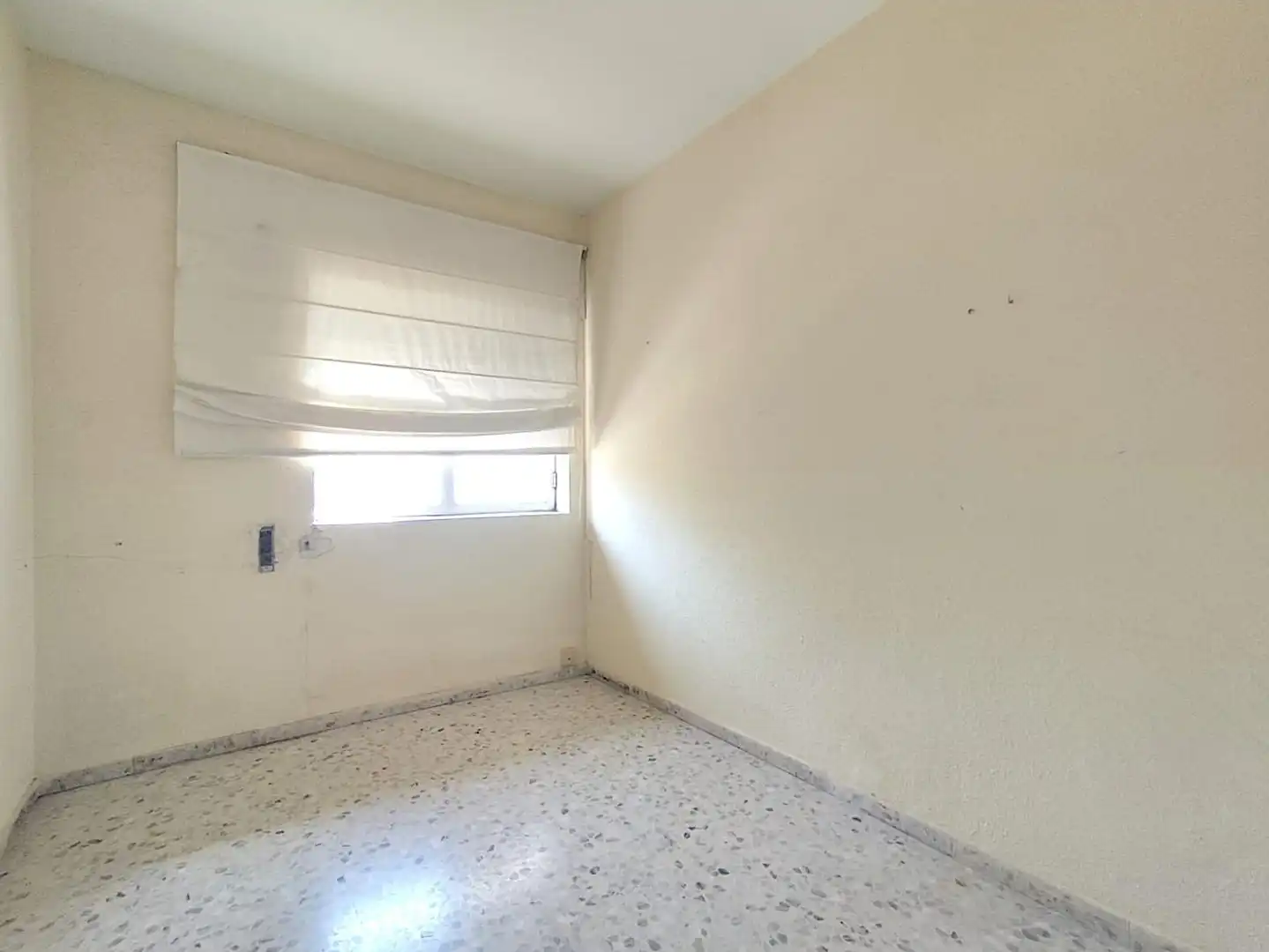 Dormitori de Casa adosada en venda en Alagón del Río amb Jardí privat, Traster i Balcó