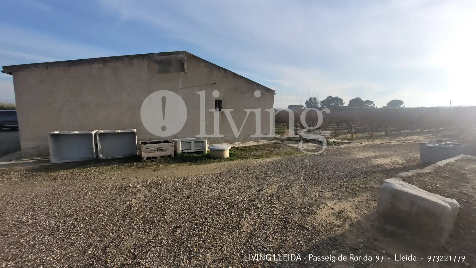 Finca rústica en venta en Fraga con Jardín privado, Trastero y Amueblado