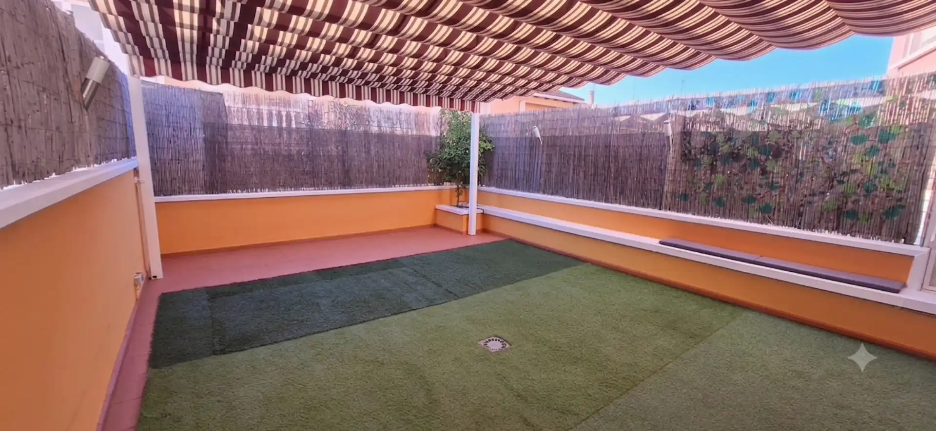 Terrassa de Casa o xalet en venda en Pedrezuela amb Aire condicionat