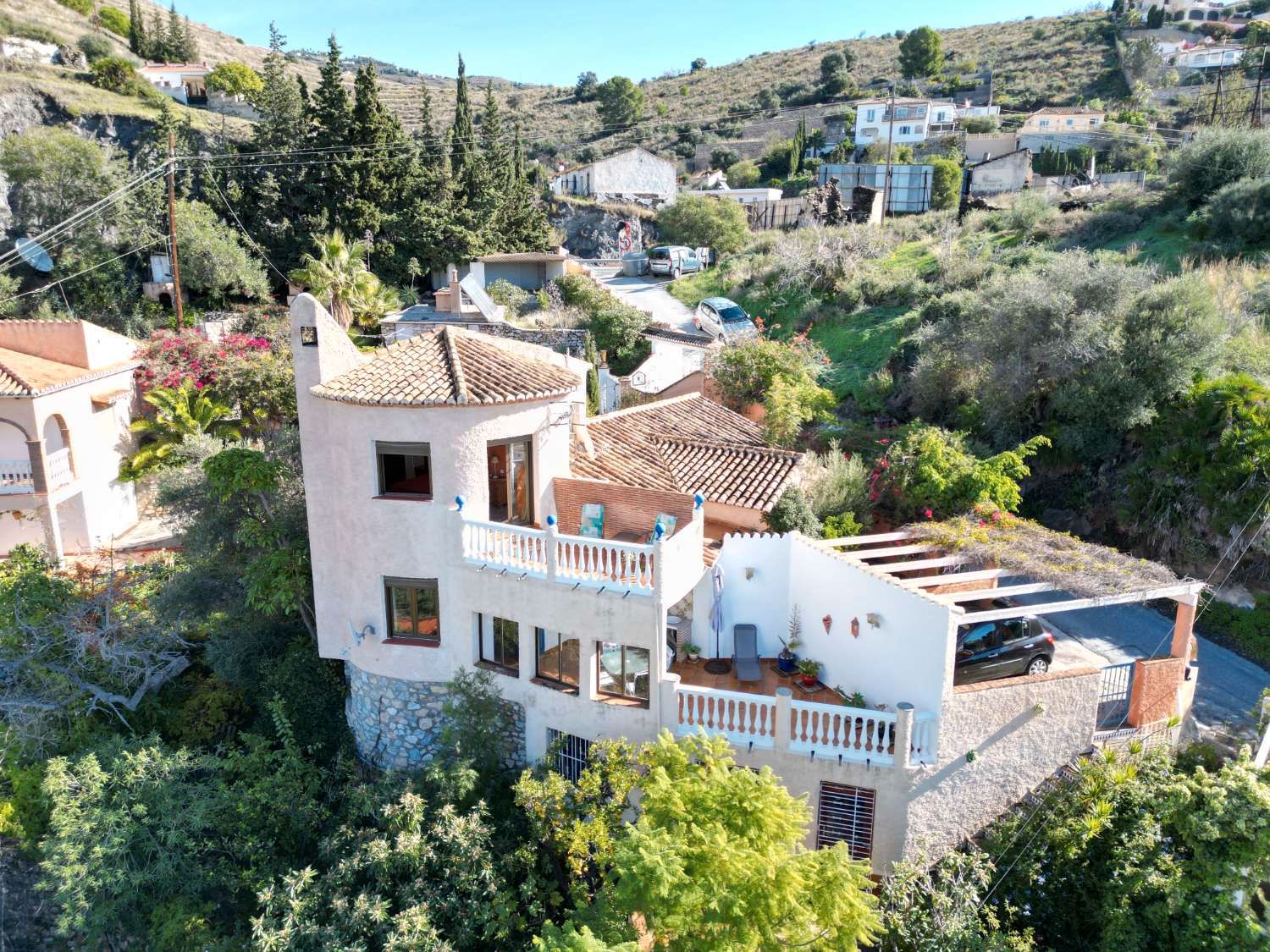 Vista exterior de Casa o xalet en venda en Almuñécar amb Aire condicionat, Calefacció i Terrassa