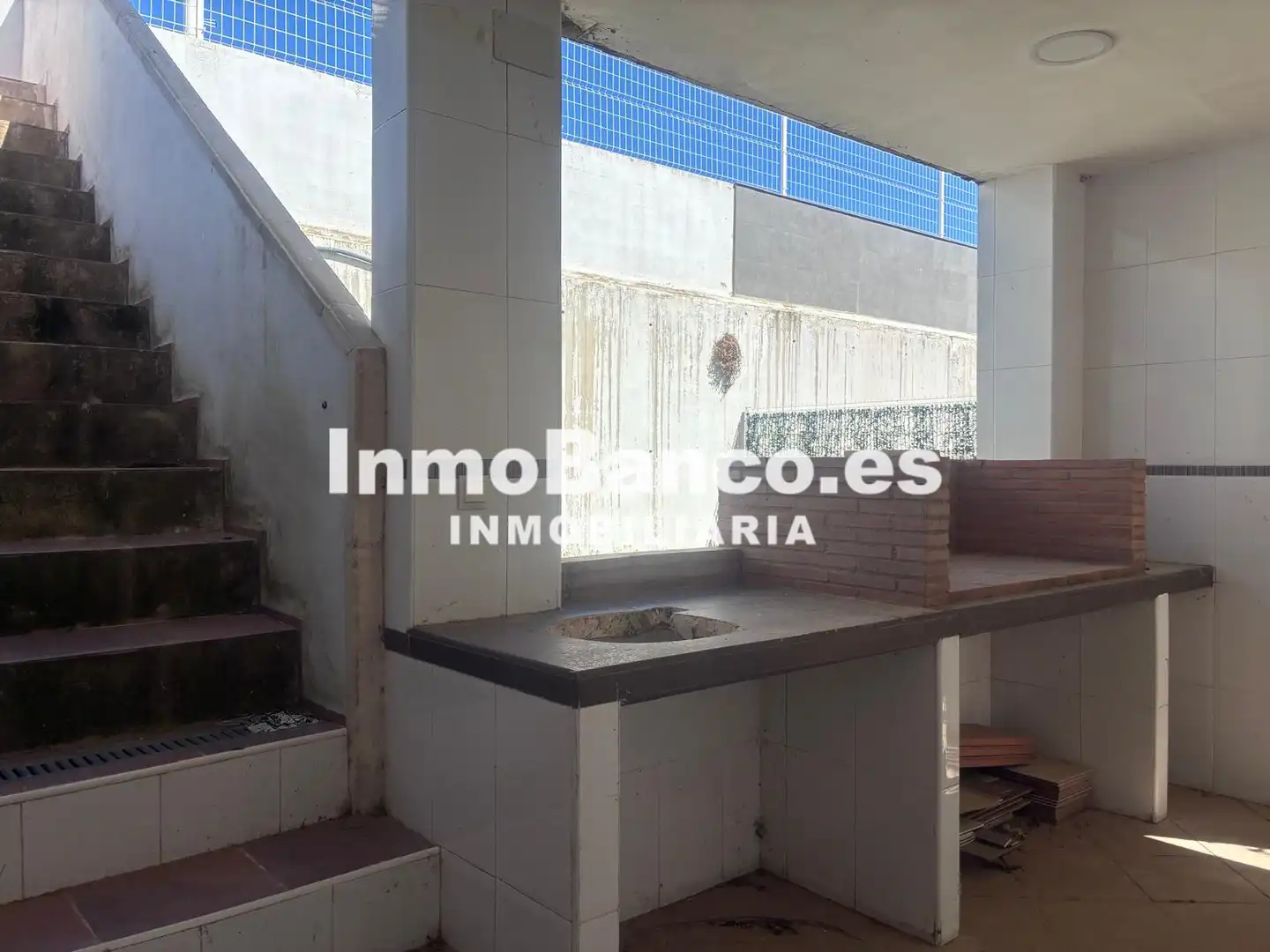 Houses for sale in Montserrat  with Private garden and Terrace