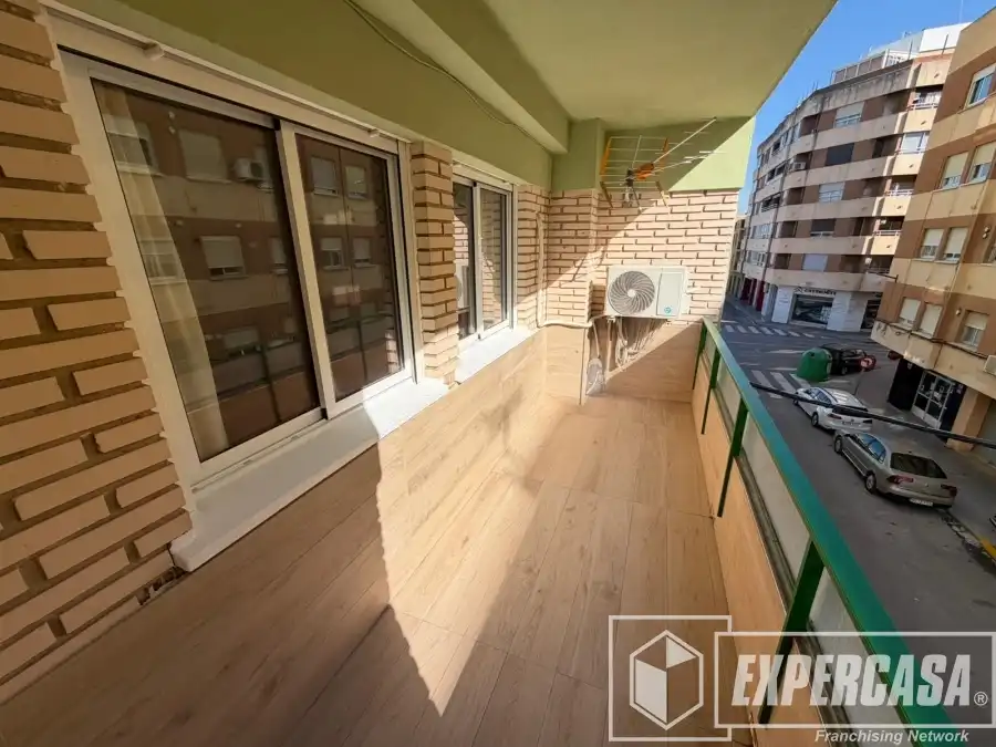 Terrassa de Pis en venda en Llíria amb Aire condicionat i Parquet