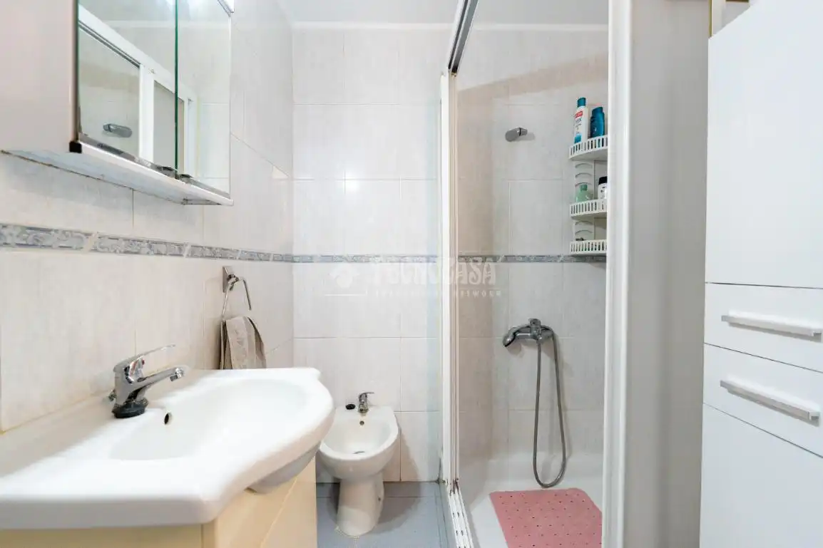 Bathroom of Flat for sale in Santa Cruz de Tenerife  with Balcony