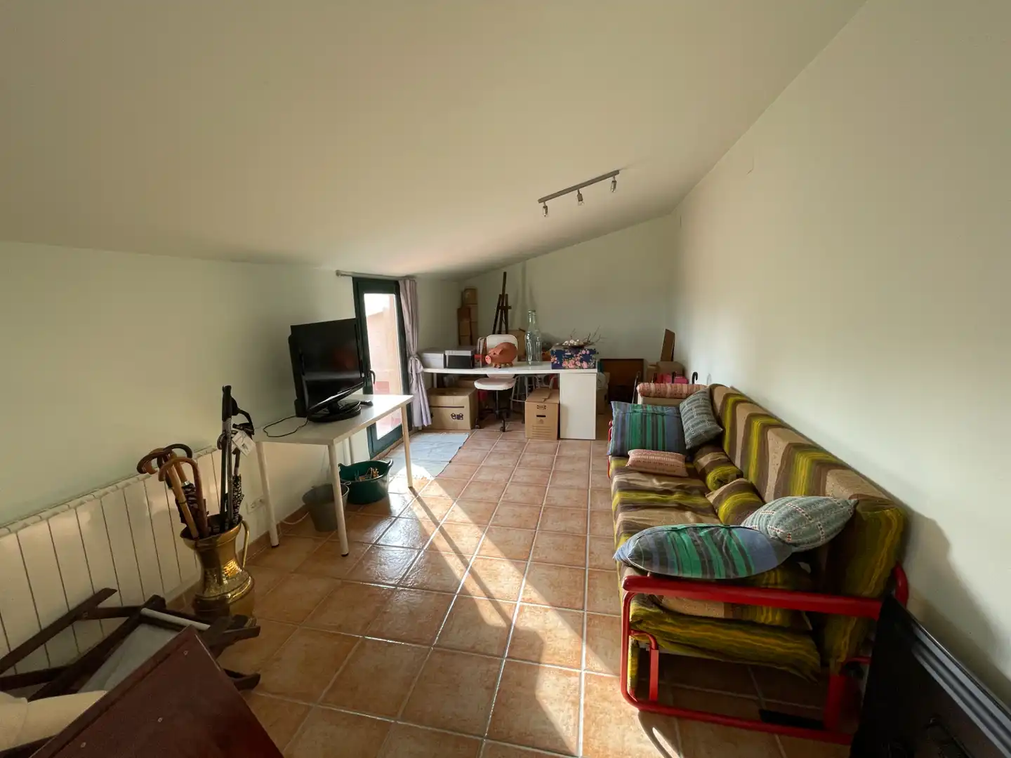 Sala d'estar de Casa adosada en venda en Botarell amb Calefacció, Jardí privat i Terrassa
