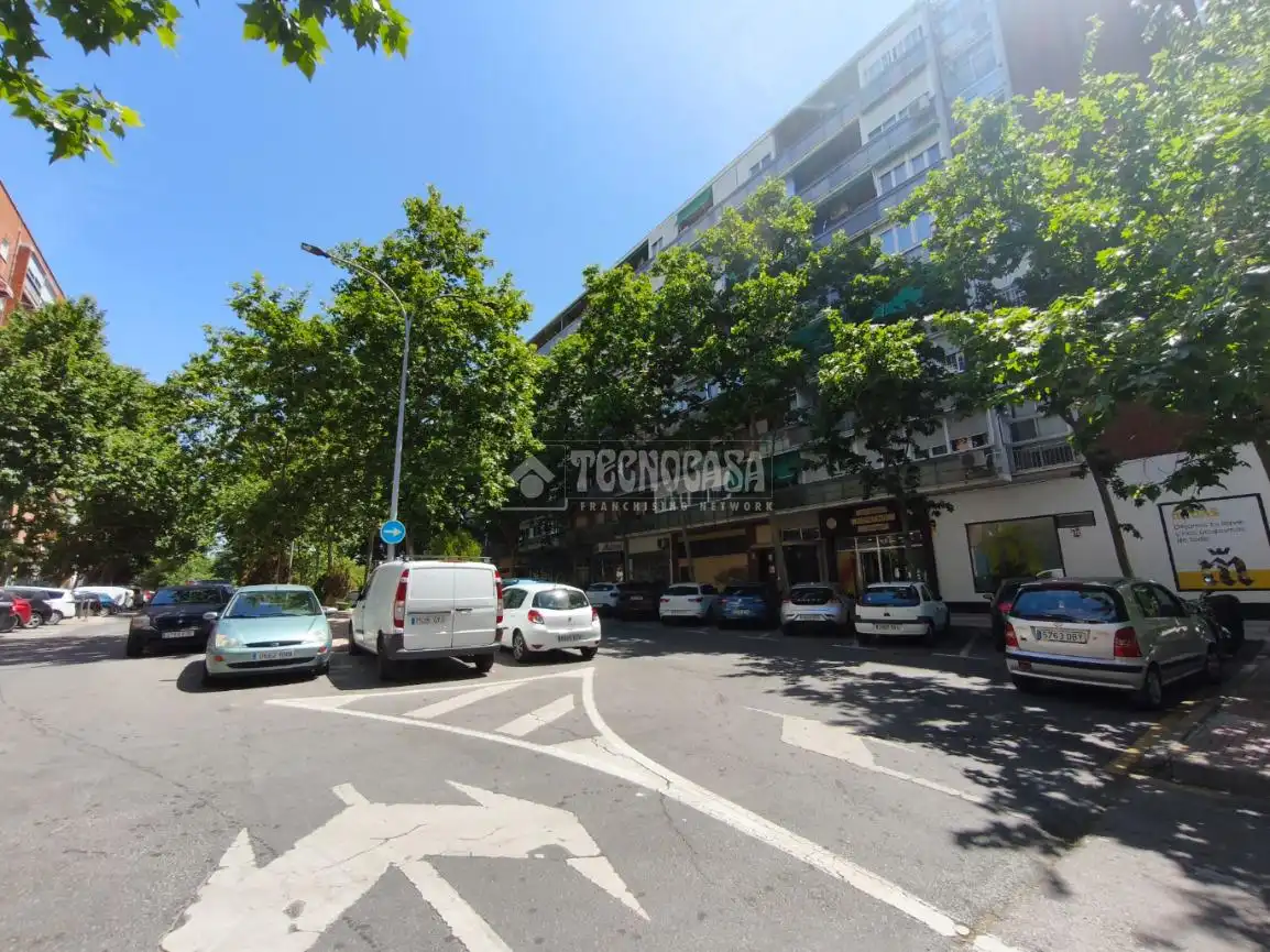 Vista exterior de Piso en venta en Alcorcón con Terraza