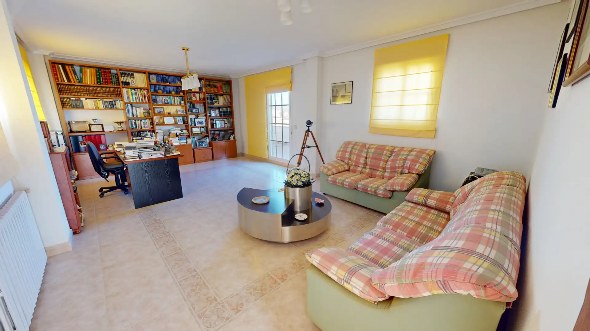 Sala d'estar de Casa o xalet en venda en El Campello amb Aire condicionat, Calefacció i Jardí privat